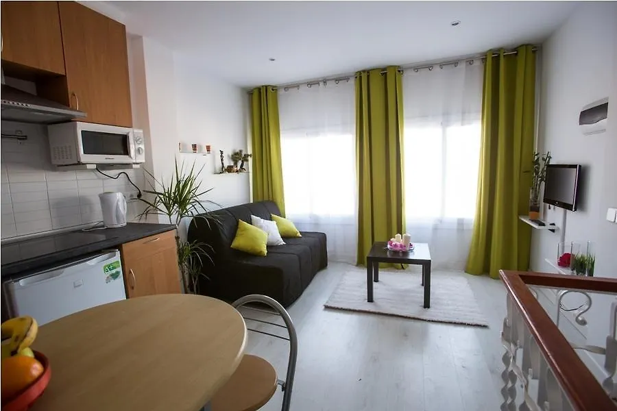 Hola Barcelona Dr. Bove Apartment 0*,